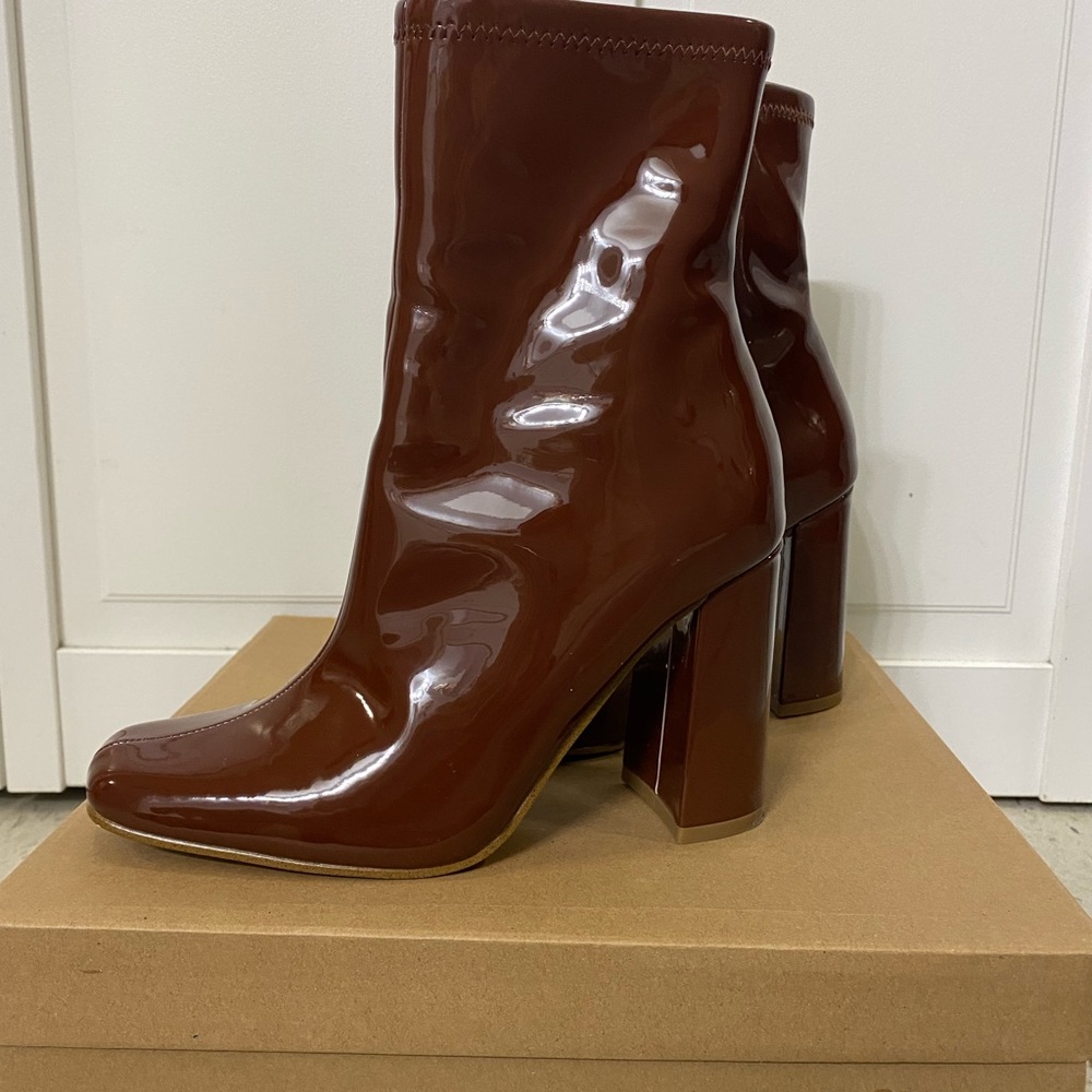 Steve Madden “Lynden”